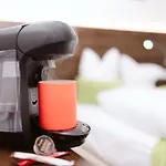 Velden24 - Create Your Own 2*