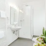 Velden24 - Create Your Own 2*
