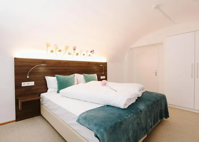 Velden24 - Create Your Own 2* Velden am Wörthersee